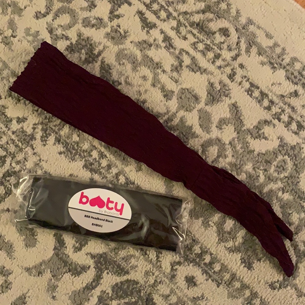 TWO Booty by Brabants headbands